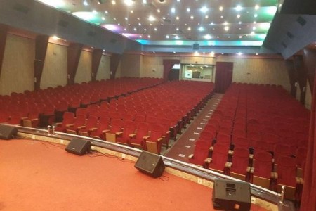 اجاره سالن همایش و کنفرانس و اجرای تئاتر 550 نفره در ستاری