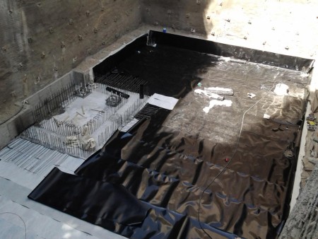 Sealing and drainage of foundation and construction pits