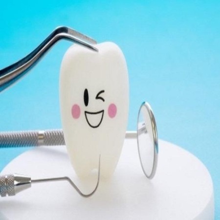 تدریب مساعد طبیب الأسنان مضمون (نظری وعملی)