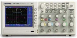 اسیلوسکوپ دیجیتال چهار کانال TEKTRONIX