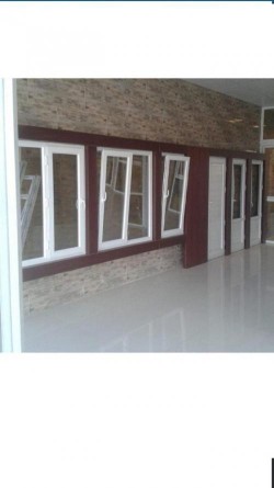 گروه صنعتی ویس تک  تولید کننده درب و پنجره upvc